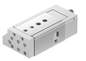 570196